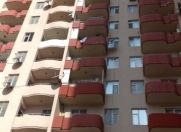 Satılır 3 otaqlı 130 m2 yeni tikili Binəqədi r.