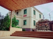 Satılır 5 otaqlı 230 m2 bağ evi Novxanı