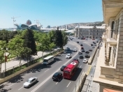 İcarəyə verilir 3 otaqlı 120 m2 köhnə tikili İçəri Şəhər