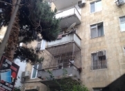 Satılır 2 otaqlı 56 m2 köhnə tikili Elmlər Akademiyası m.