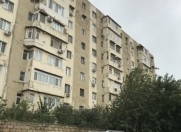 Satılır 3 otaqlı 70 m2 köhnə tikili 8 mkr