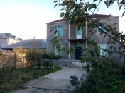 Satılır 5 otaqlı 290 m2 həyət evi Saray