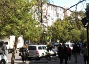 Satılır 2 otaqlı 45 m2 köhnə tikili Moskva univermağı