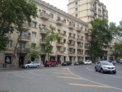 İcarəyə verilir 2 otaqlı 60 m2 köhnə tikili Sahil m.