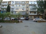 Satılır 5 otaqlı 120 m2 köhnə tikili Elmlər Akademiyası m.