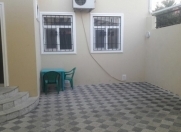 Satılır 4 otaqlı 120 m2 həyət evi Səbail r.