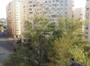 Satılır 3 otaqlı 100 m2 köhnə tikili 8 km