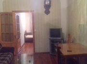 İcarəyə verilir 2 otaqlı 60 m2 köhnə tikili 4 mkr