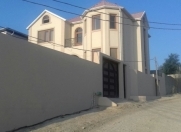 Satılır 7 otaqlı 390 m2 villa Badamdar