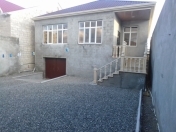 Satılır 4 otaqlı 250 m2 həyət evi Binə