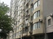 İcarəyə verilir 6 otaqlı 450 m2 yeni tikili Şah İsmayıl Xətai m.