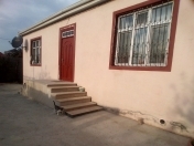 Satılır 4 otaqlı 120 m2 həyət evi Saray