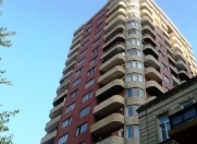 Satılır 4 otaqlı 176 m2 yeni tikili Nizami m.