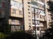 Satılır 3 otaqlı 90 m2 köhnə tikili İnşaatçılar m.