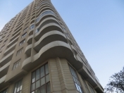 Satılır 3 otaqlı 145 m2 yeni tikili Nizami m.