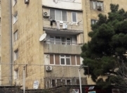 Satılır 4 otaqlı 90 m2 köhnə tikili 4 mkr