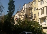 Satılır 1 otaqlı 38 m2 köhnə tikili Elmlər Akademiyası m.