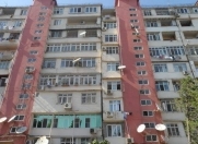 Satılır 2 otaqlı 65 m2 köhnə tikili Ayna Sultanova heykəli
