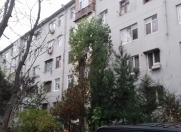 Satılır 2 otaqlı 55 m2 köhnə tikili 1 mkr