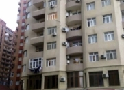 Satılır 3 otaqlı 130 m2 yeni tikili İnşaatçılar m.