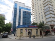 Satılır 15 otaqlı 900 m2 obyekt 28 May m.