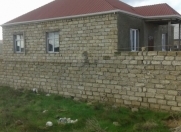 Satılır 4 otaqlı 100 m2 həyət evi Binə