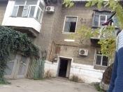 Satılır 3 otaqlı 70 m2 köhnə tikili Ulduz m.