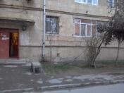 Satılır 3 otaqlı 80 m2 köhnə tikili Hövsan