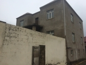 Satılır 8 otaqlı 370 m2 həyət evi Yasamal r.
