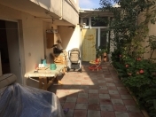 Satılır 5 otaqlı 150 m2 həyət evi İnşaatçılar m.