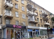 Satılır 1 otaqlı 35 m2 köhnə tikili Memar Əcəmi m.