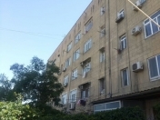 Satılır 3 otaqlı 80 m2 köhnə tikili Badamdar