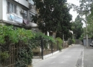 İcarəyə verilir 3 otaqlı 65 m2 köhnə tikili Həzi Aslanov m.