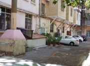 Satılır 5 otaqlı 140 m2 köhnə tikili 28 May m.