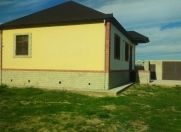 Satılır 3 otaqlı 100 m2 həyət evi Saray