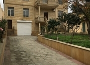 Satılır 8 otaqlı 278 m2 villa Rəsulzadə