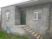 Satılır 3 otaqlı 0.02 m2 həyət evi Binə