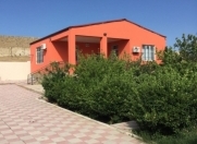 Satılır 4 otaqlı 130 m2 bağ evi Novxanı