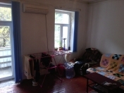 İcarəyə verilir 1 otaqlı 70 m2 köhnə tikili Montin