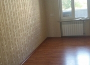 Satılır 2 otaqlı 45 m2 köhnə tikili İqtisadiyyat Universiteti