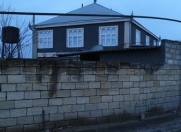 Satılır 10 otaqlı 600 m2 həyət evi Xaçmaz