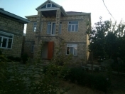 Satılır 6 otaqlı 200 m2 həyət evi 28 may