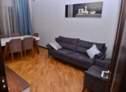 Satılır 3 otaqlı 75 m2 köhnə tikili İnşaatçılar m.