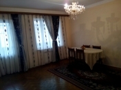 İcarəyə verilir 4 otaqlı 92.8 m2 köhnə tikili 8 km