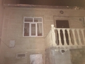 Satılır 3 otaqlı 100 m2 həyət evi İnşaatçılar m.