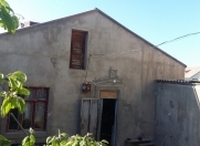 Satılır 4 otaqlı 240 m2 həyət evi Vergilər Nazirliyi