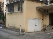 Satılır 3 otaqlı 60 m2 köhnə tikili 4 mkr