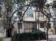Satılır 2 otaqlı 50 m2 köhnə tikili 2 mkr