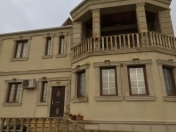 Satılır 7 otaqlı 278 m2 həyət evi Saray