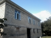 Satılır 4 otaqlı 130 m2 həyət evi Oğuz